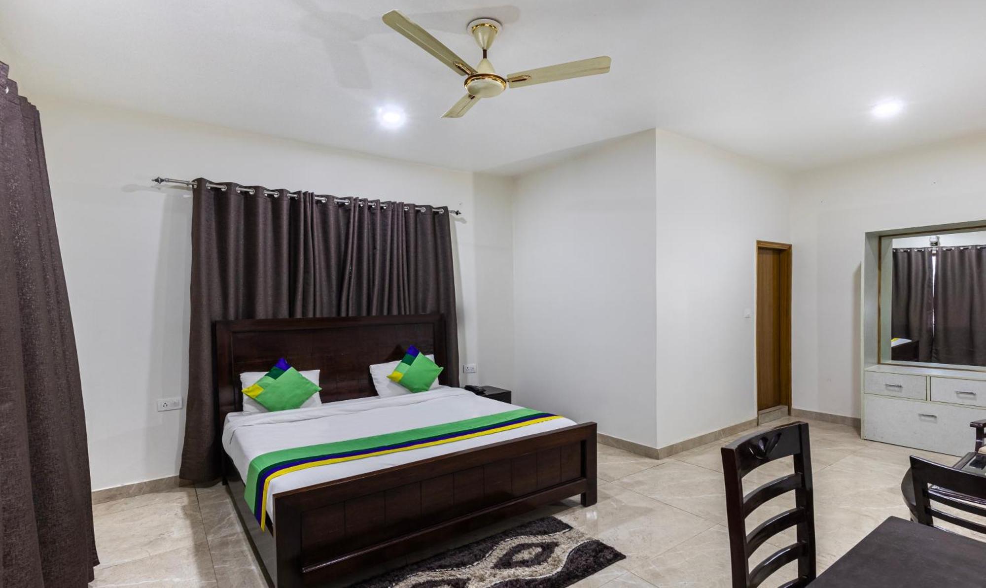 Treebo Olive Lake View Inn June Estate Bhimtal Bagian luar foto