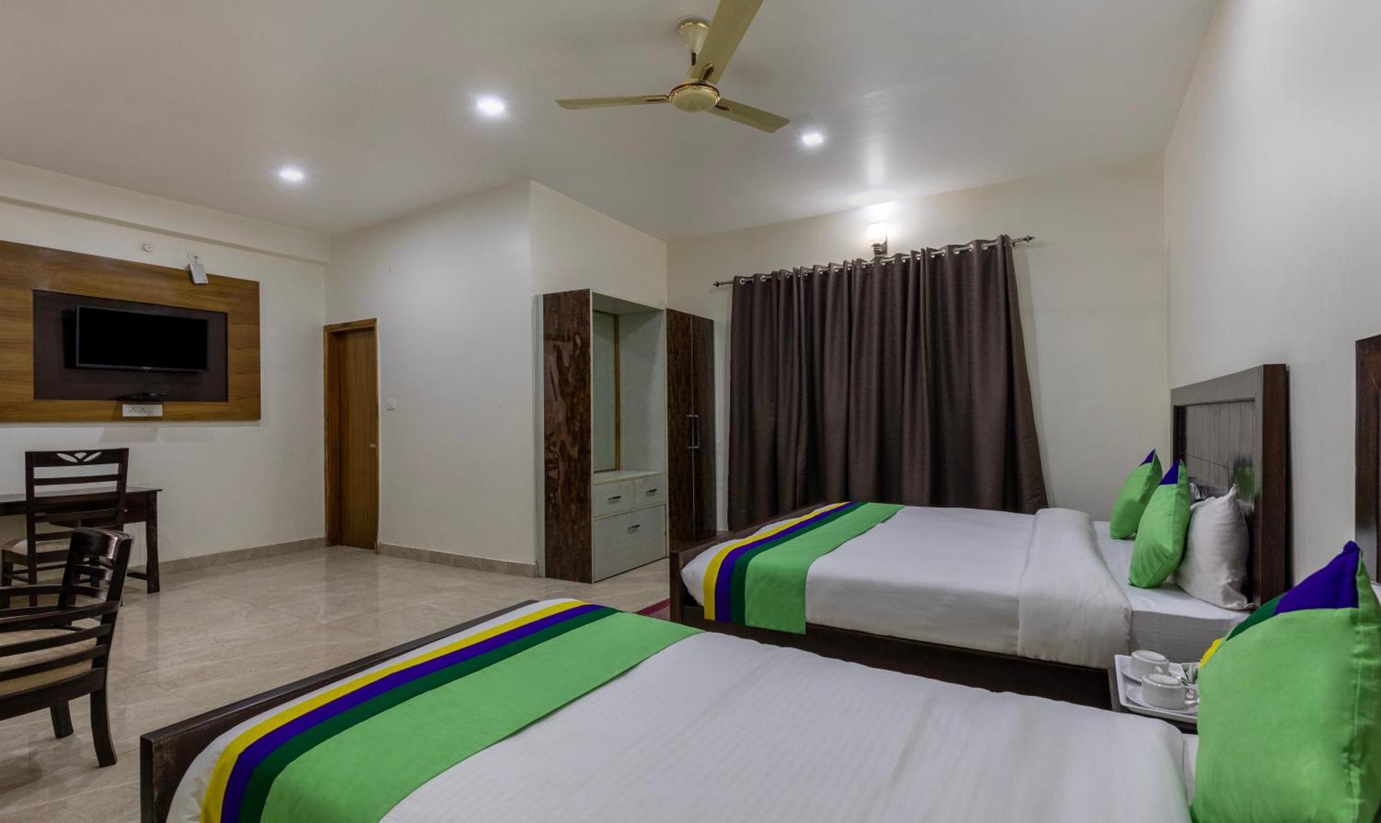 Treebo Olive Lake View Inn June Estate Bhimtal Bagian luar foto