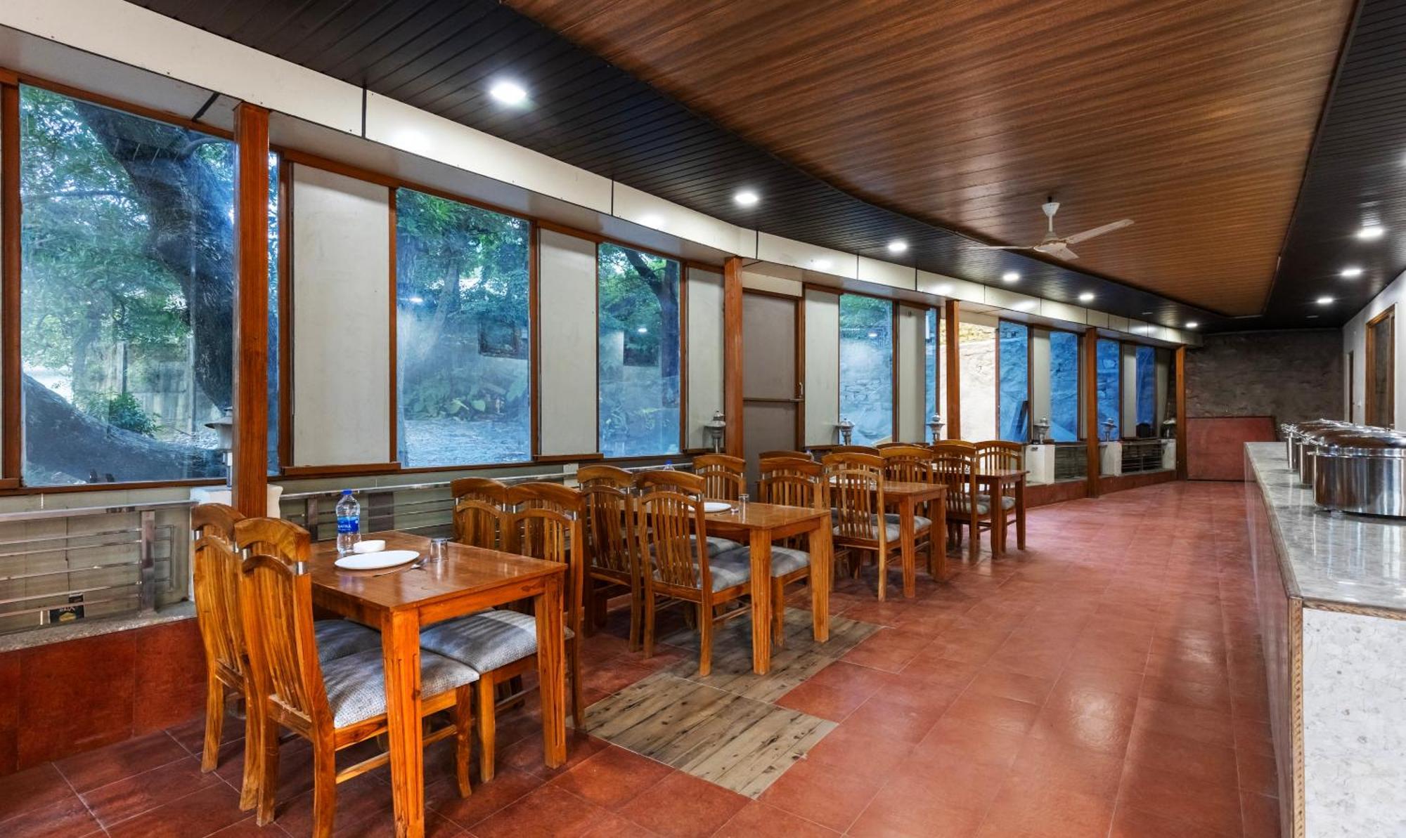 Treebo Olive Lake View Inn June Estate Bhimtal Bagian luar foto