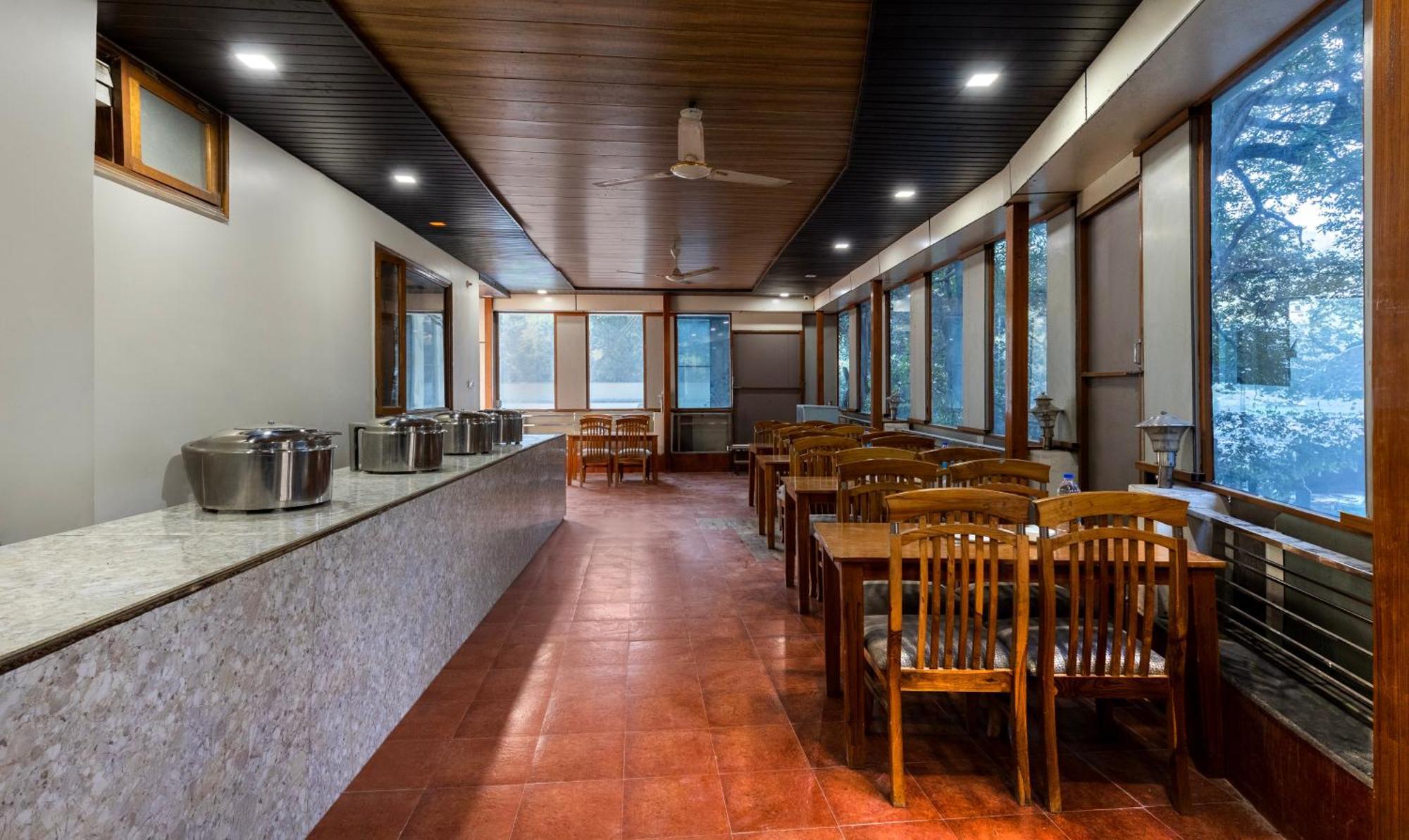 Treebo Olive Lake View Inn June Estate Bhimtal Bagian luar foto